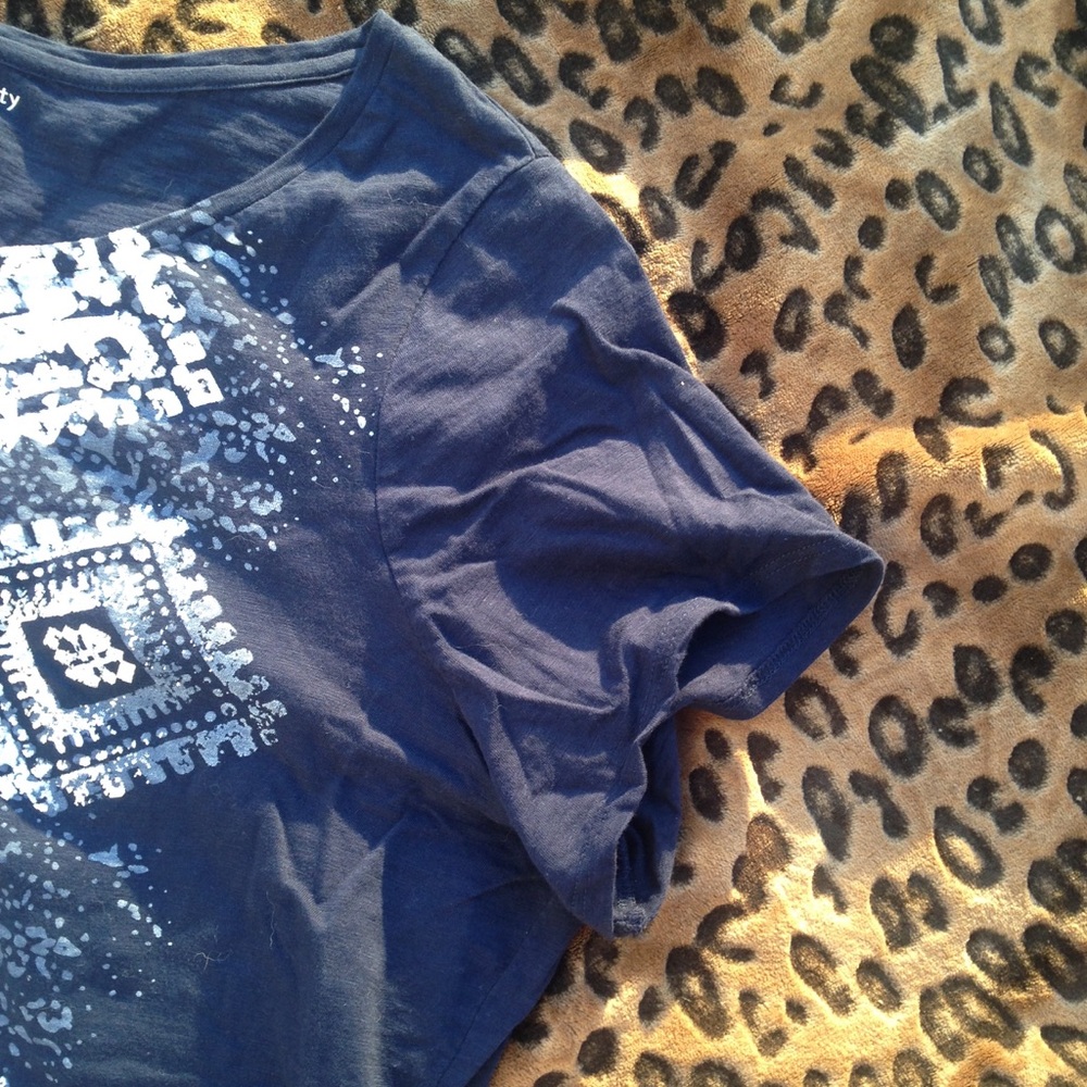 Metallic Pattern Tee - Picture 3 of 6